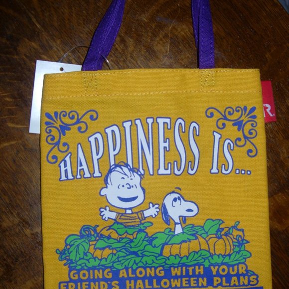 Japan Rootote x Peanuts Snoopy Linus Halloween tote bag NWT - Picture 4 of 4